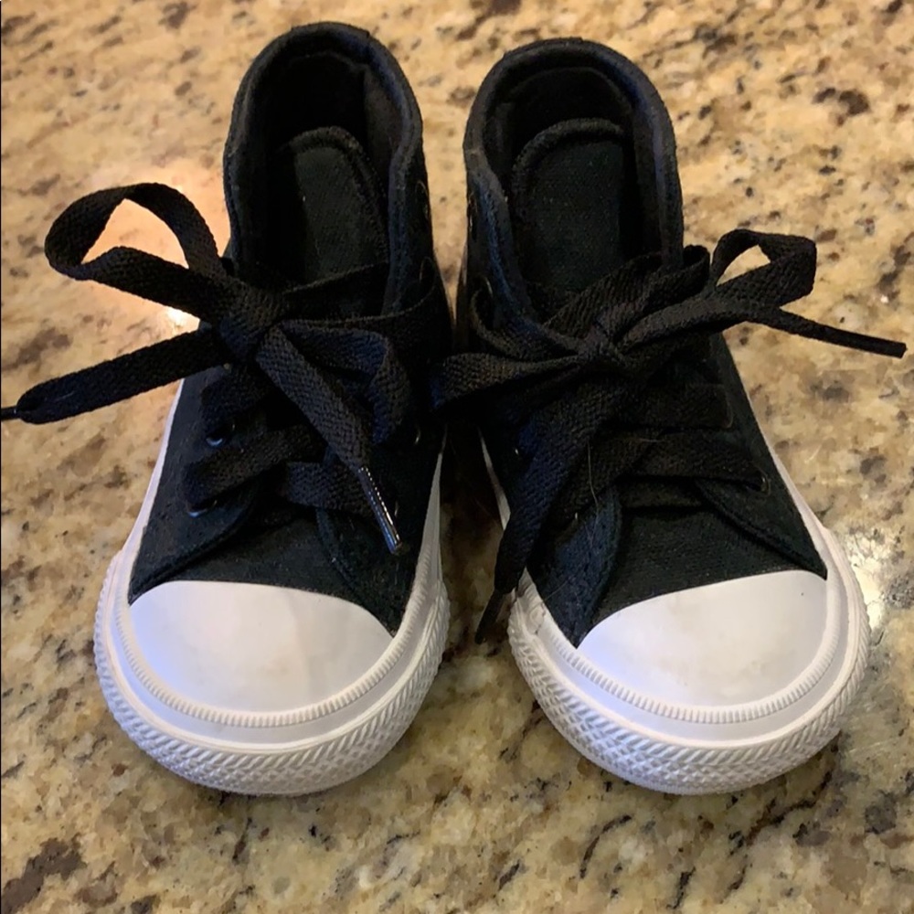 High top chuck taylor classics